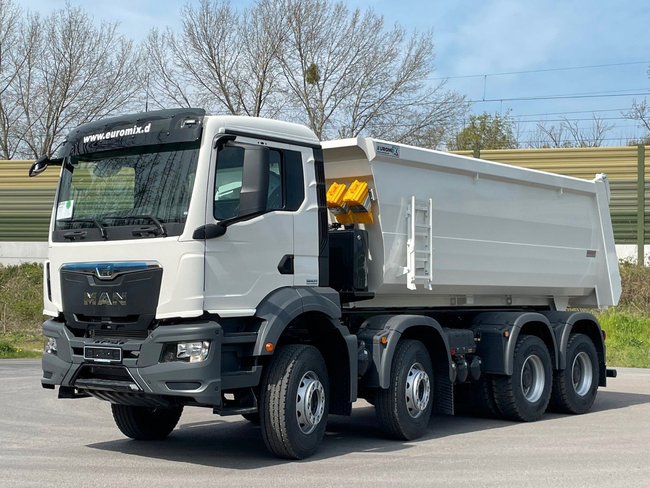 MAN TGS 41.400 8x4 / EUROMIX MTP 20m³/ EURO2 Kipper - Istovarivač: slika 2 MAN TGS 41.400 8x4 / EUROMIX MTP 20m³/ EURO2 Kipper - Istovarivač: slika 2