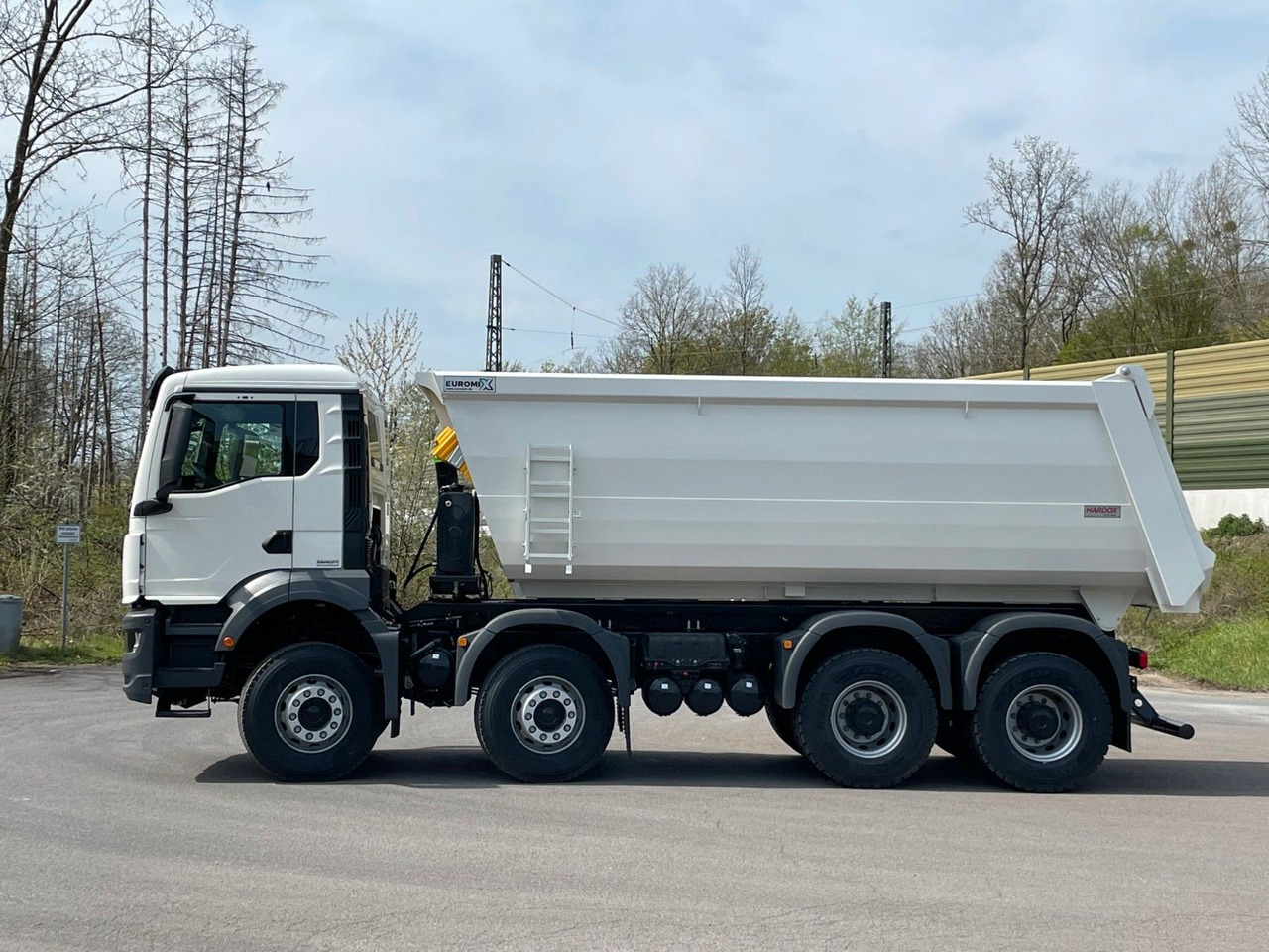 MAN TGS 41.400 8x4 / EUROMIX MTP 20m³/ EURO2 Kipper - Istovarivač: slika 4 MAN TGS 41.400 8x4 / EUROMIX MTP 20m³/ EURO2 Kipper - Istovarivač: slika 4