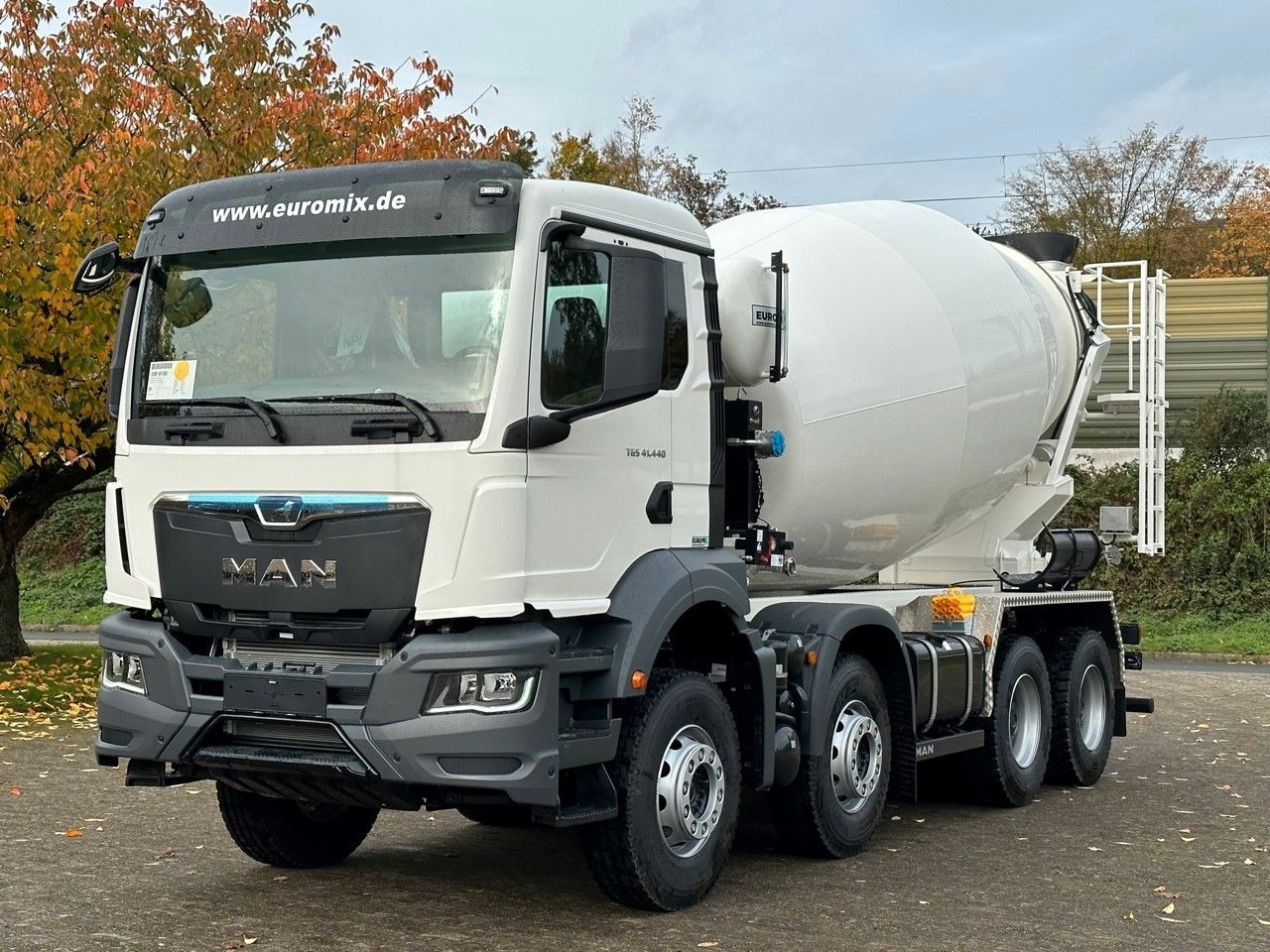 MAN TGS 41.440 8x4 /Euro6e Euromix EM 12 R MAN TGS 41.440 8x4 /Euro6e Euromix EM 12 R - Mikser za beton: slika 3 MAN TGS 41.440 8x4 /Euro6e Euromix EM 12 R MAN TGS 41.440 8x4 /Euro6e Euromix EM 12 R - Mikser za beton: slika 3