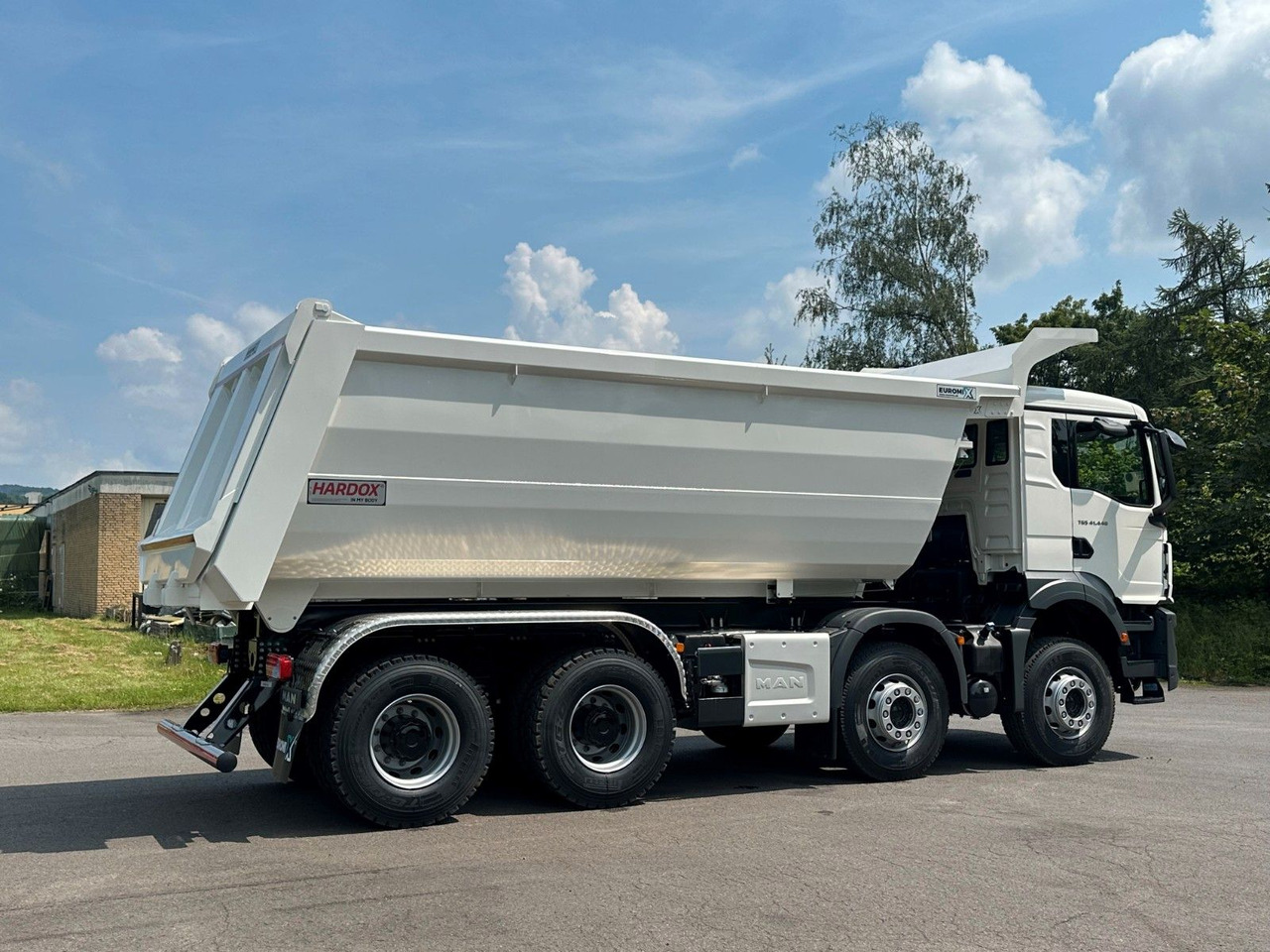 MAN TGS 41.440 8x4 EuromixMTP Mulden-Kipper - Istovarivač: slika 3 MAN TGS 41.440 8x4 EuromixMTP Mulden-Kipper - Istovarivač: slika 3