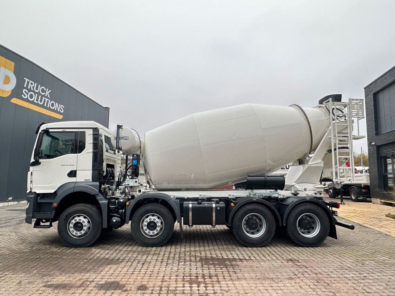MAN TGS 41.480 8x4 WECHSELSYSTEM KIPPER+MISCHER - Istovarivač: slika 2 MAN TGS 41.480 8x4 WECHSELSYSTEM KIPPER+MISCHER - Istovarivač: slika 2