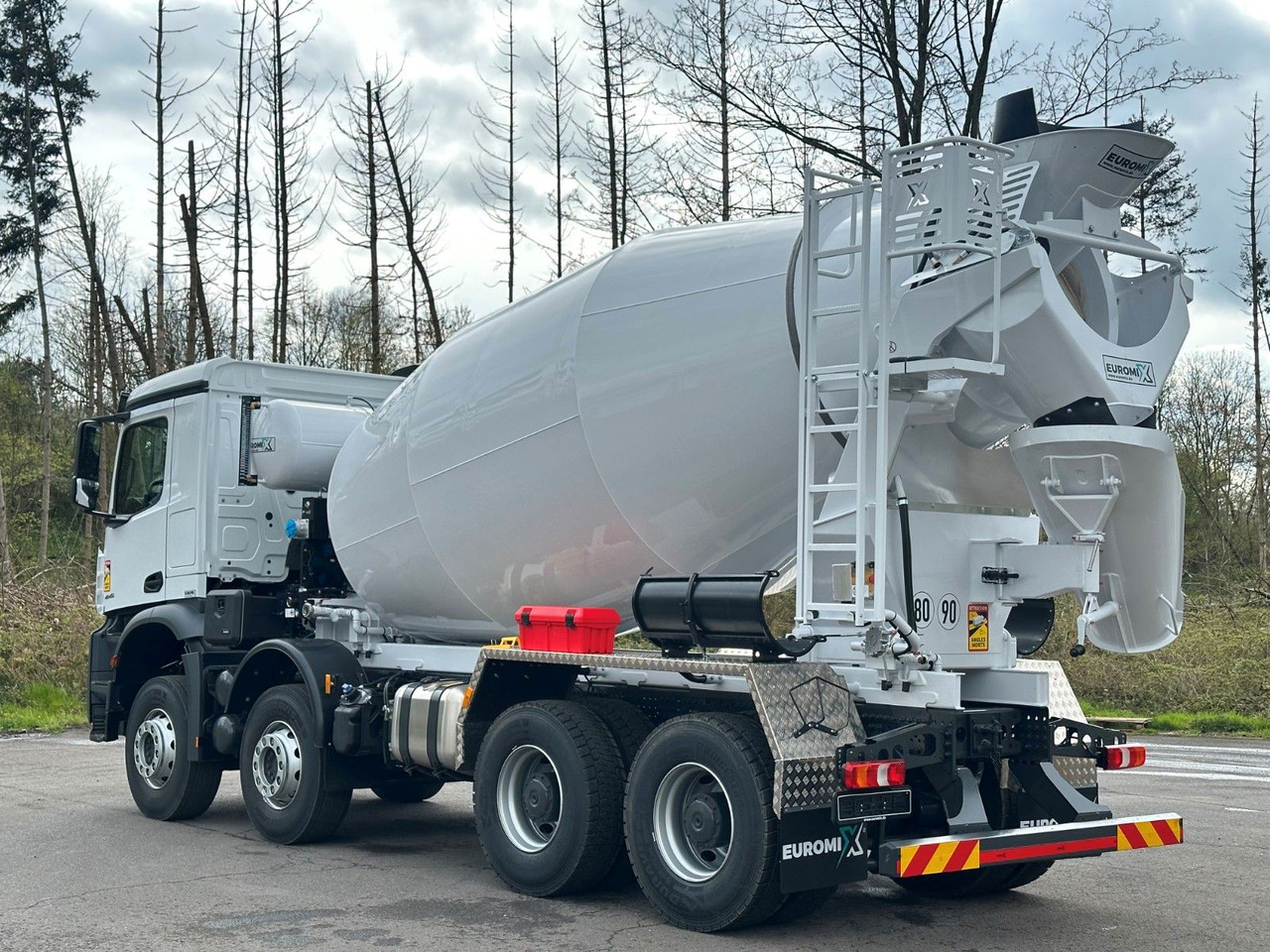 Mercedes-Benz 4145 8X4 EuromixMTP EM 10 Fahrmischer - Mikser za beton: slika 5 Mercedes-Benz 4145 8X4 EuromixMTP EM 10 Fahrmischer - Mikser za beton: slika 5