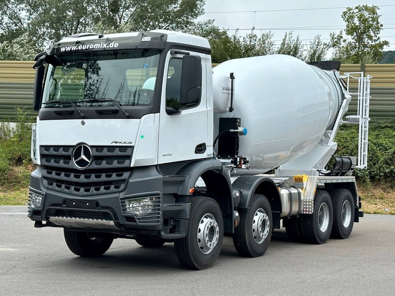 Mercedes-Benz AROCS 5 4142 B 8X4 Euro 3 EuromixMTP EM 10 - Mikser za beton: slika 1 Mercedes-Benz AROCS 5 4142 B 8X4 Euro 3 EuromixMTP EM 10 - Mikser za beton: slika 1