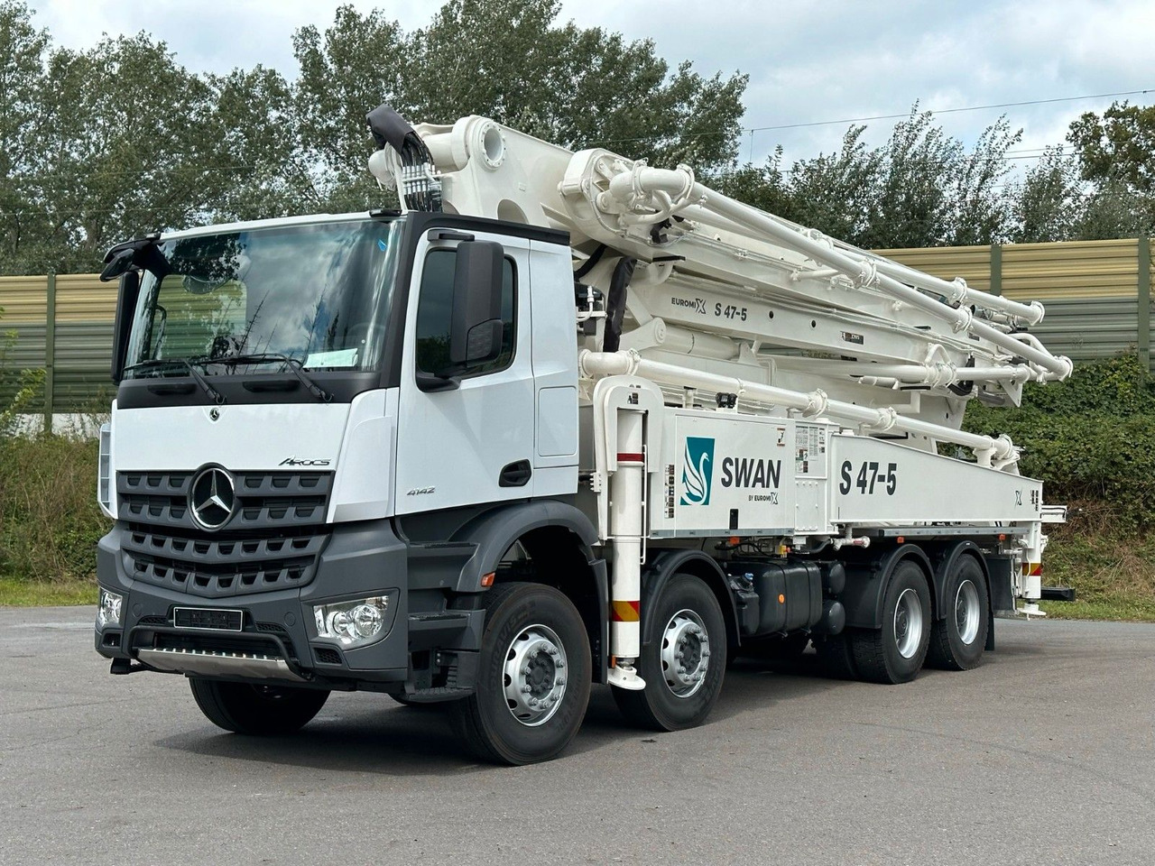 Mercedes-Benz Arocs 5 4142 8x4 SWAN TSP 47-5 160RZ ( 47m ) - Mikser za beton: slika 2 Mercedes-Benz Arocs 5 4142 8x4 SWAN TSP 47-5 160RZ ( 47m ) - Mikser za beton: slika 2