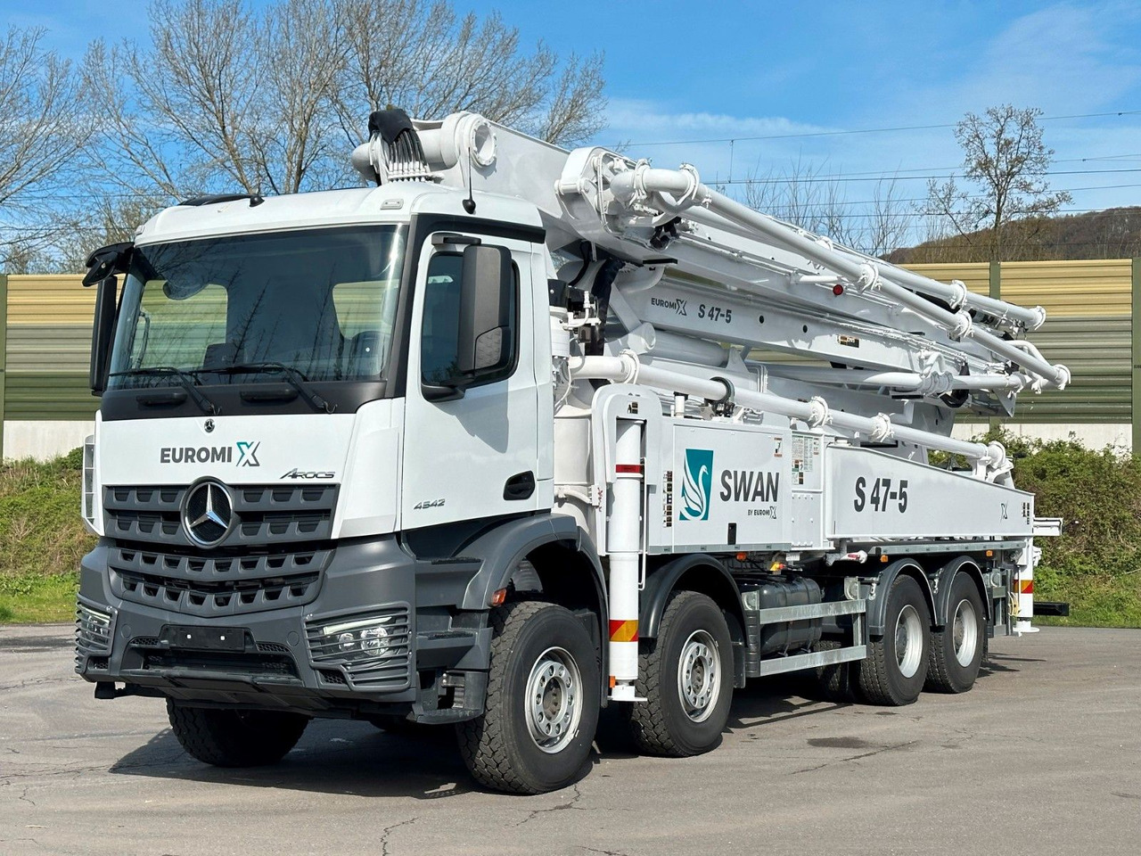 Mercedes-Benz Arocs 5 4542 8x4 SWAN TSP 47-5 160RZ ( 47m ) - Mikser za beton: slika 2 Mercedes-Benz Arocs 5 4542 8x4 SWAN TSP 47-5 160RZ ( 47m ) - Mikser za beton: slika 2