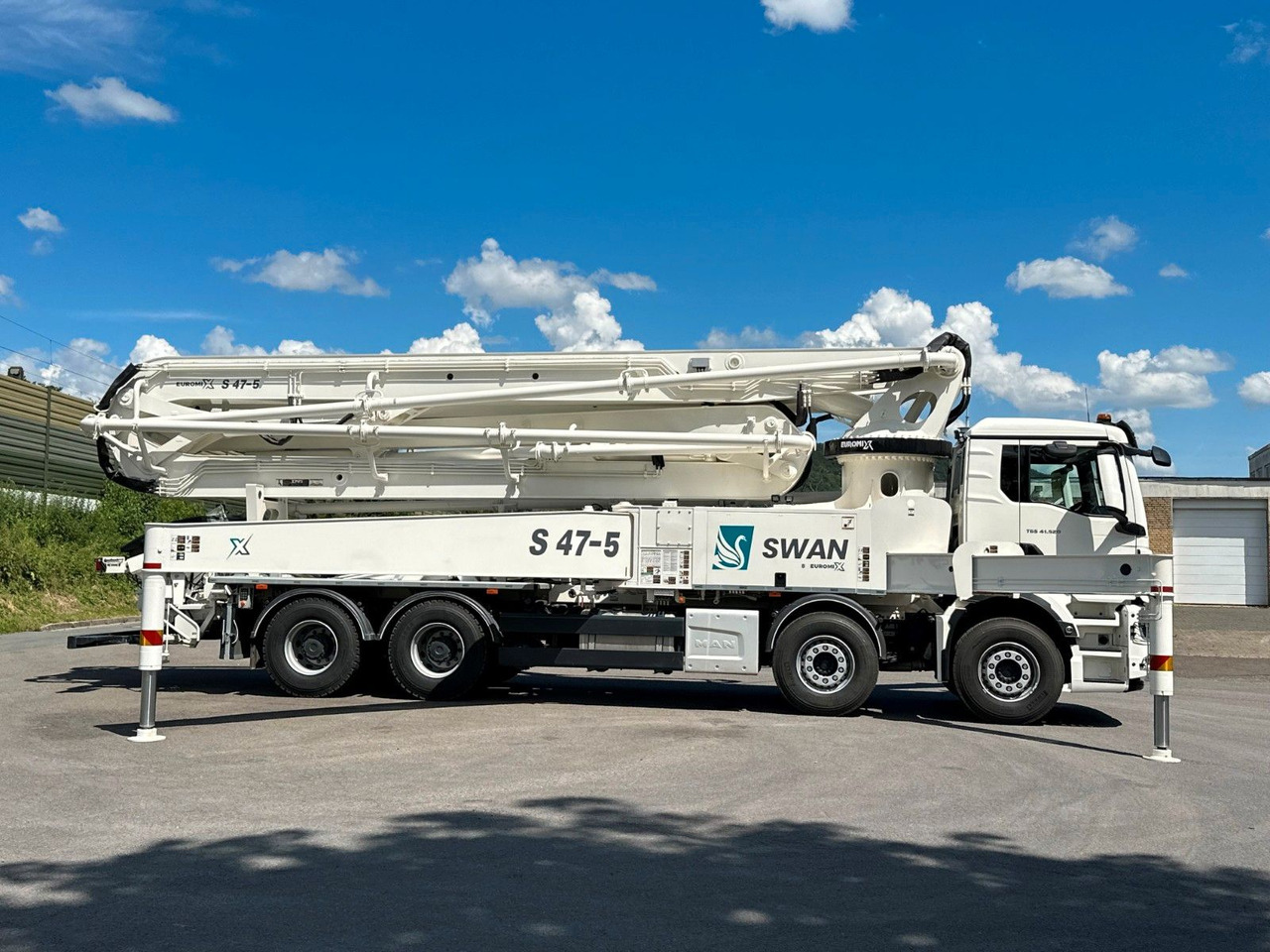 Volvo FMX 500 8x4 SWAN 47m Betonpumpe EuromixMTP - Auto pumpa za beton: slika 3 Volvo FMX 500 8x4 SWAN 47m Betonpumpe EuromixMTP - Auto pumpa za beton: slika 3