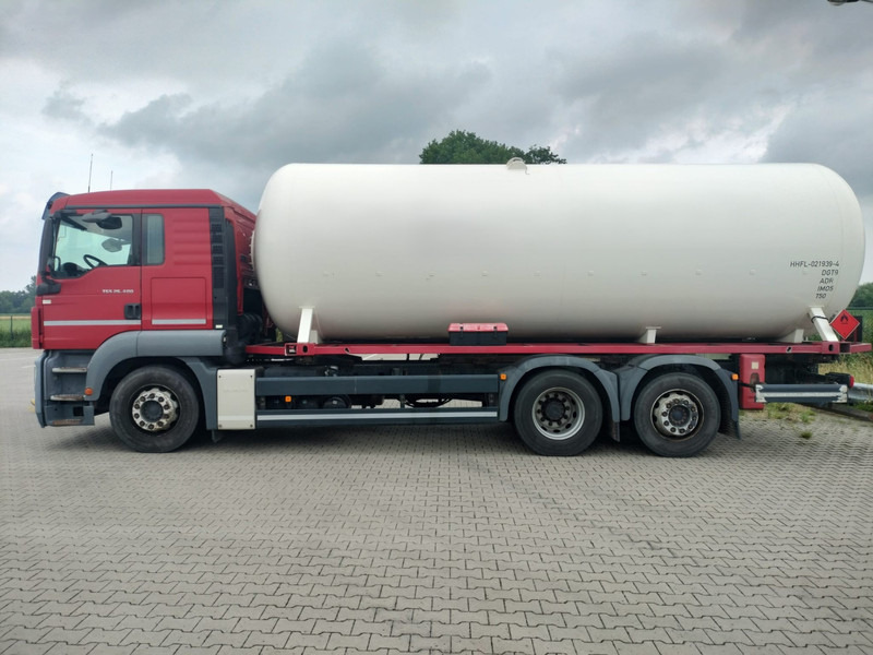 MAN TGS 26.400 6x2-4 LL 26900 Liter Gas tank truck ID 2.168 Rootselaar, flowmeter, pump - Kamion cisterna: slika 4 MAN TGS 26.400 6x2-4 LL 26900 Liter Gas tank truck ID 2.168 Rootselaar, flowmeter, pump - Kamion cisterna: slika 4