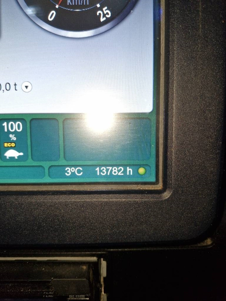 Prevoznik John Deere 1510 E: slika 14 Prevoznik John Deere 1510 E: slika 14