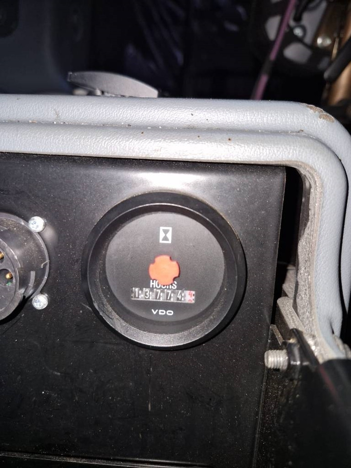 Prevoznik John Deere 1510 E: slika 13 Prevoznik John Deere 1510 E: slika 13