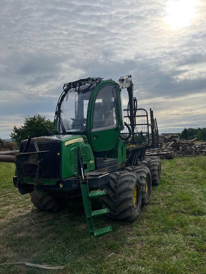 John Deere 810 E - Prevoznik: slika 2 John Deere 810 E - Prevoznik: slika 2