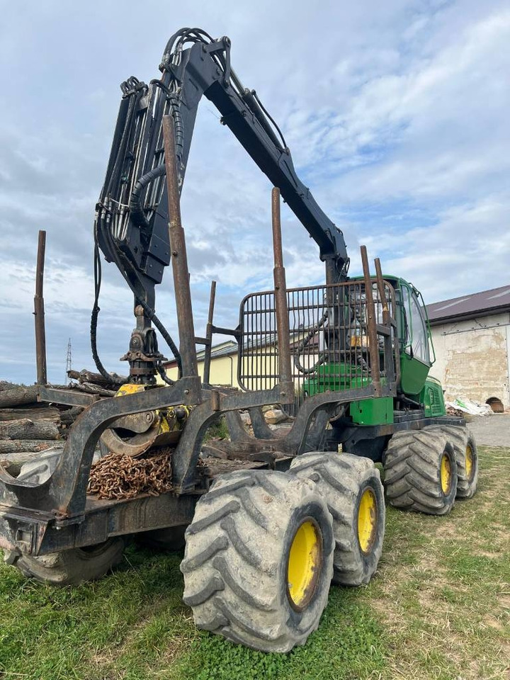 John Deere 810 E - Prevoznik: slika 1 John Deere 810 E - Prevoznik: slika 1