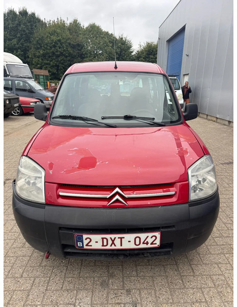Citroën Berlingo **PETROL-ESSENCE-BENZINE** - Automobil: slika 2 Citroën Berlingo **PETROL-ESSENCE-BENZINE** - Automobil: slika 2