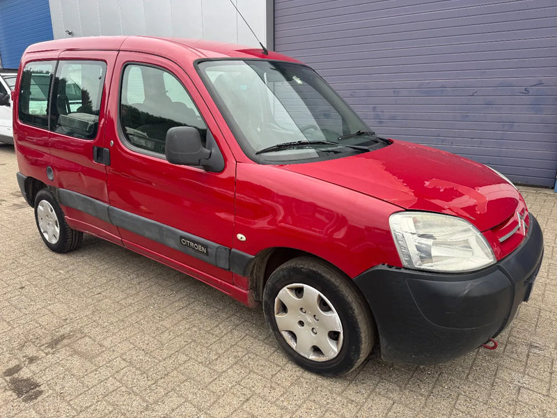 Citroën Berlingo **PETROL-ESSENCE-BENZINE** - Automobil: slika 3 Citroën Berlingo **PETROL-ESSENCE-BENZINE** - Automobil: slika 3