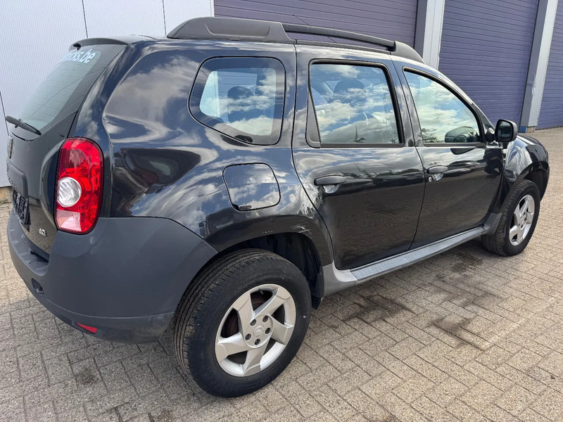 Dacia Duster **EURO 5-AIRCO** - Automobil: slika 4 Dacia Duster **EURO 5-AIRCO** - Automobil: slika 4