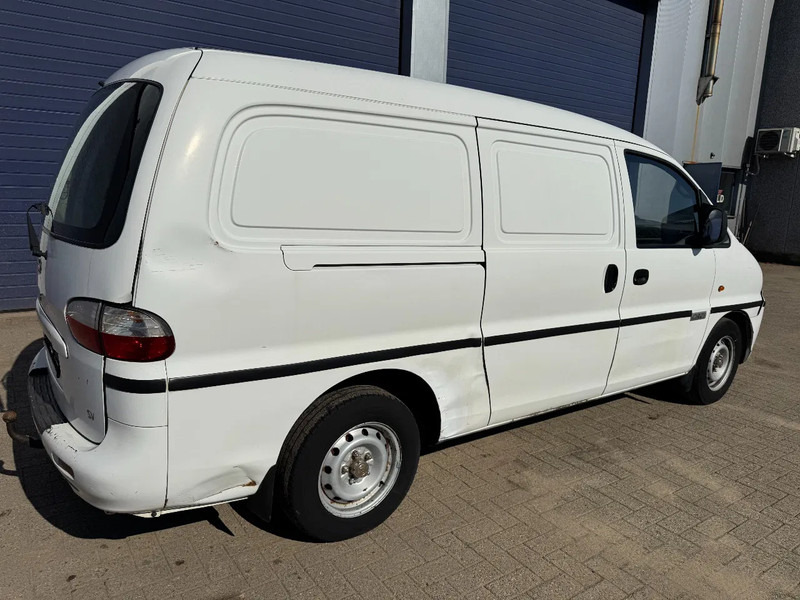 Hyundai H200 - Furgon: slika 4 Hyundai H200 - Furgon: slika 4