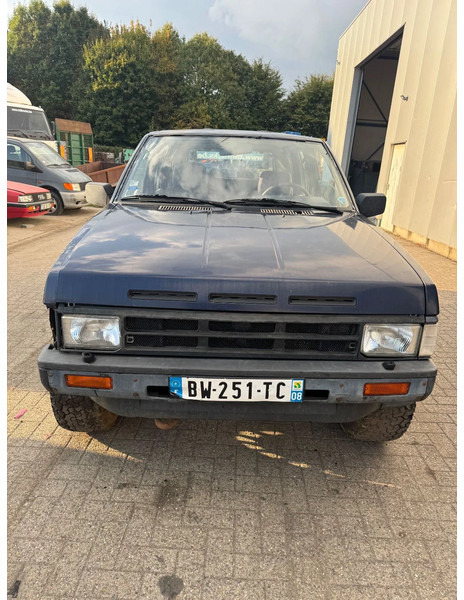 Nissan Terrano **4X4-DIESEL-LONG CHASSIS** - Automobil: slika 2 Nissan Terrano **4X4-DIESEL-LONG CHASSIS** - Automobil: slika 2
