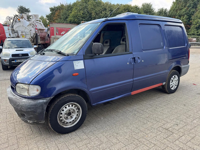 Nissan Vanette CARGO **2,3DIESEL-CAMIONETTE FRANCAIS** - Furgon: slika 1 Nissan Vanette CARGO **2,3DIESEL-CAMIONETTE FRANCAIS** - Furgon: slika 1