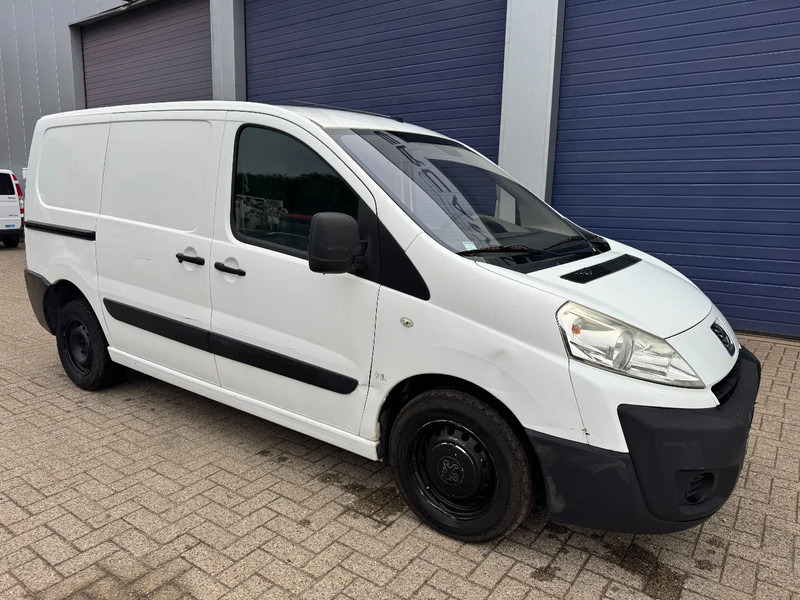Peugeot Expert **1560CC-EURO 4-AC** - Mali kombi: slika 1 Peugeot Expert **1560CC-EURO 4-AC** - Mali kombi: slika 1