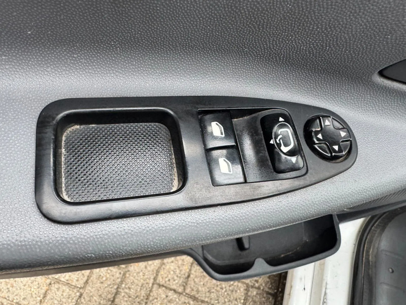 Mali kombi Peugeot Expert **1560CC-EURO 4-AC**: slika 9 Mali kombi Peugeot Expert **1560CC-EURO 4-AC**: slika 9