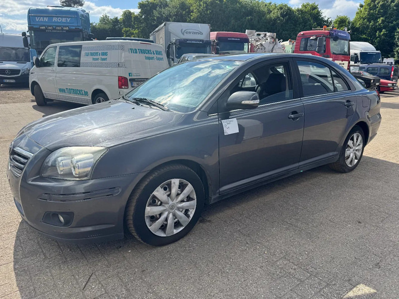 Toyota Avensis **DIESEL-AIRCO** - Automobil: slika 1 Toyota Avensis **DIESEL-AIRCO** - Automobil: slika 1
