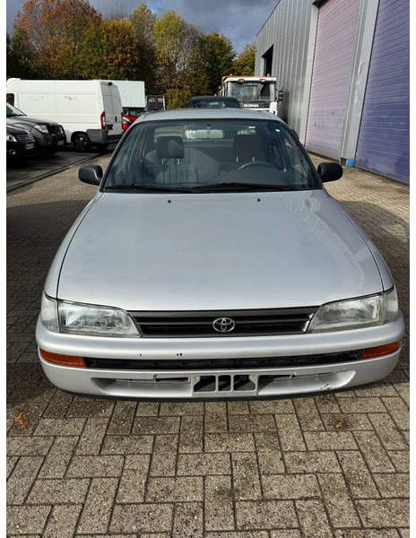 Toyota Corolla **PETROL-AUTOMATIC-BELGIAN CAR** - Limuzina: slika 2 Toyota Corolla **PETROL-AUTOMATIC-BELGIAN CAR** - Limuzina: slika 2