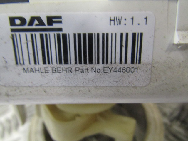 DAF LF 220 EURO 6 CAB HEATER CONTROL UNIT P/NO EY446001 - Kabina i enterijer za Kamion: slika 2 DAF LF 220 EURO 6 CAB HEATER CONTROL UNIT P/NO EY446001 - Kabina i enterijer za Kamion: slika 2