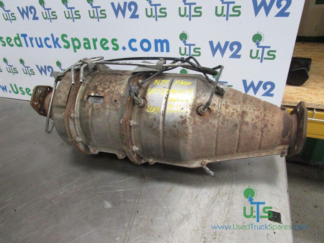 ISUZU N75 (4HK1) 190 DPF / CATALYST / EXHAUST P/NO 897608057 - Izduvni sistem za Kamion: slika 1 ISUZU N75 (4HK1) 190 DPF / CATALYST / EXHAUST P/NO 897608057 - Izduvni sistem za Kamion: slika 1