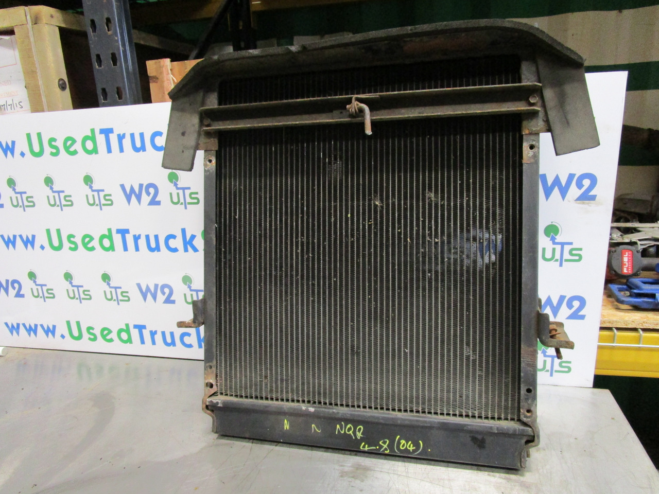 ISUZU NQR 4.8 RADIATOR - Radijator za Kamion: slika 1 ISUZU NQR 4.8 RADIATOR - Radijator za Kamion: slika 1