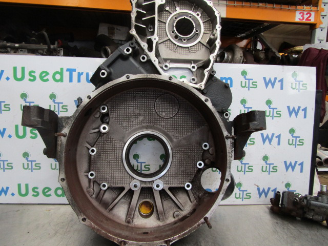 IVECO STRALIS CURSOR 10 FLYWHEEL BELLHOUSING P/NO 5801551117 - Zamajac za Kamion: slika 2 IVECO STRALIS CURSOR 10 FLYWHEEL BELLHOUSING P/NO 5801551117 - Zamajac za Kamion: slika 2