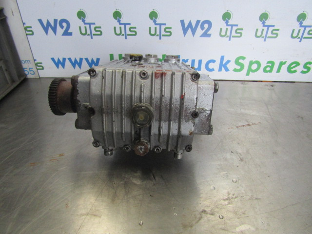 JOHNSTON VT650 HIGH PRESSURE WATER JETTING PUMP - Vodena pumpa za Korisno/ Posebno vozilo: slika 4 JOHNSTON VT650 HIGH PRESSURE WATER JETTING PUMP - Vodena pumpa za Korisno/ Posebno vozilo: slika 4