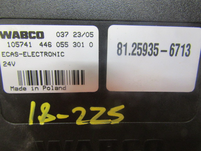 MAN M2000 18.225 ECAS ECU P/NO 81.25935.6713 - Upravljačka jedinica za Kamion: slika 2 MAN M2000 18.225 ECAS ECU P/NO 81.25935.6713 - Upravljačka jedinica za Kamion: slika 2