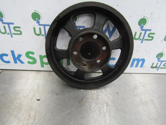 SCANIA 144/164 V8 CRANKSHAFT PULLY P/NO 1411716 - Motor i delovi za Kamion: slika 2 SCANIA 144/164 V8 CRANKSHAFT PULLY P/NO 1411716 - Motor i delovi za Kamion: slika 2
