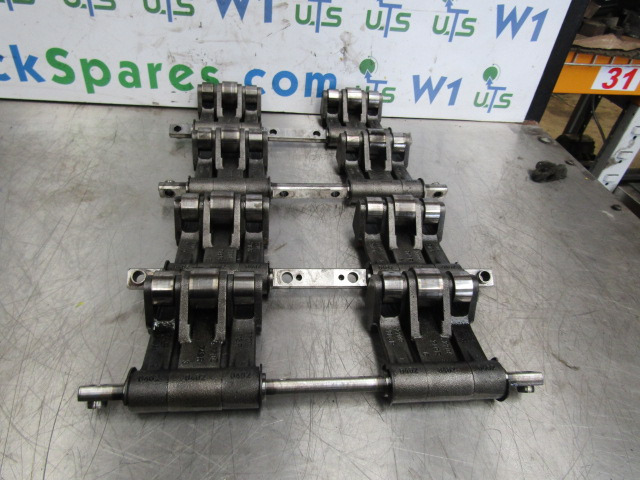 SCANIA 144/164 V8 ROCKERSHAFT P/NO 6462/77097430 - Motor i delovi za Kamion: slika 2 SCANIA 144/164 V8 ROCKERSHAFT P/NO 6462/77097430 - Motor i delovi za Kamion: slika 2