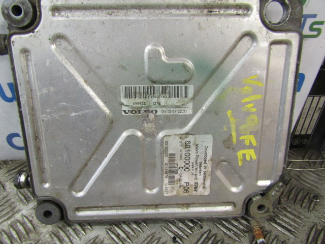 VOLVO FE240 D7E ENGINE ECU P/NO 6010000 P06 / VOLVO 0499533 D7E - Upravljačka jedinica za Kamion: slika 1 VOLVO FE240 D7E ENGINE ECU P/NO 6010000 P06 / VOLVO 0499533 D7E - Upravljačka jedinica za Kamion: slika 1