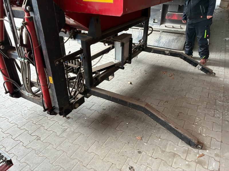 Case 7088 Axial-Flow - Kombinovani kombajn: slika 5 Case 7088 Axial-Flow - Kombinovani kombajn: slika 5