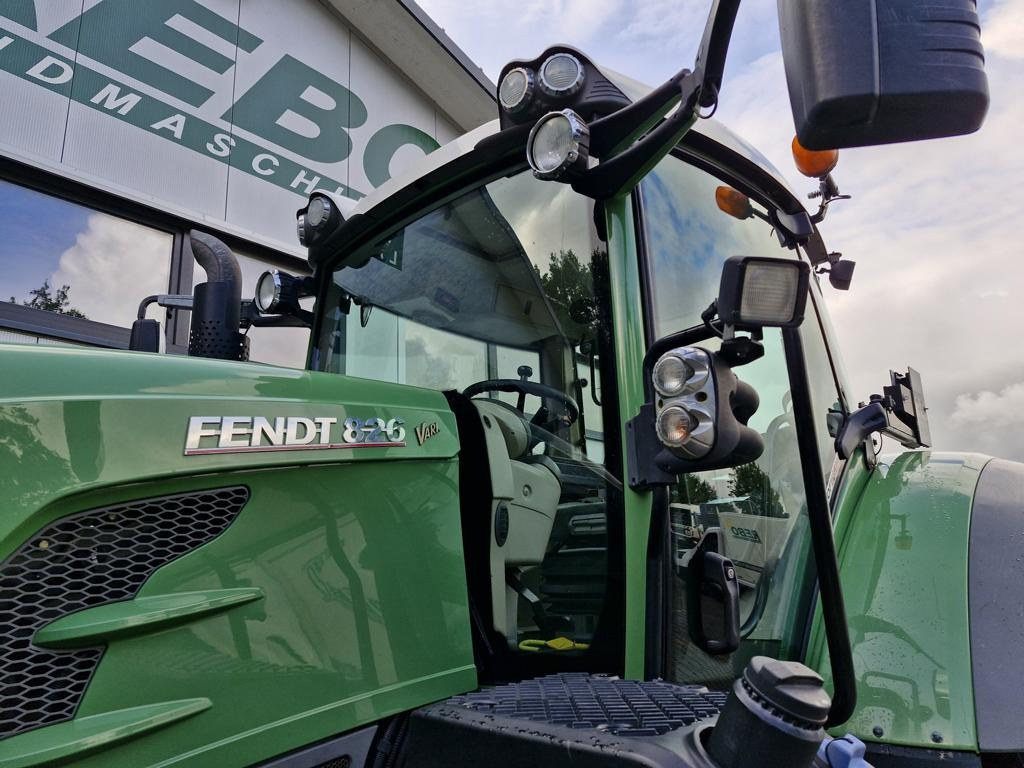 Fendt 826 VARIO PROFI PLUS - Traktor: slika 4 Fendt 826 VARIO PROFI PLUS - Traktor: slika 4