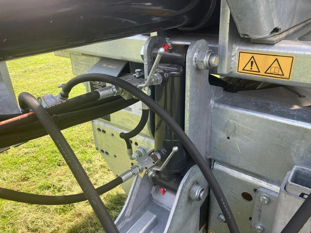 Novu Prikolica za poljoprivredu Fliegl GIGANT ASW 281 TAURUS FOX: slika 6 Novu Prikolica za poljoprivredu Fliegl GIGANT ASW 281 TAURUS FOX: slika 6