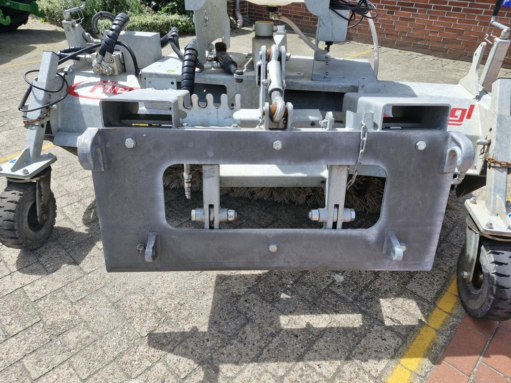 Fliegl KEH 1850 TYPE 600 - Kosačica: slika 4 Fliegl KEH 1850 TYPE 600 - Kosačica: slika 4