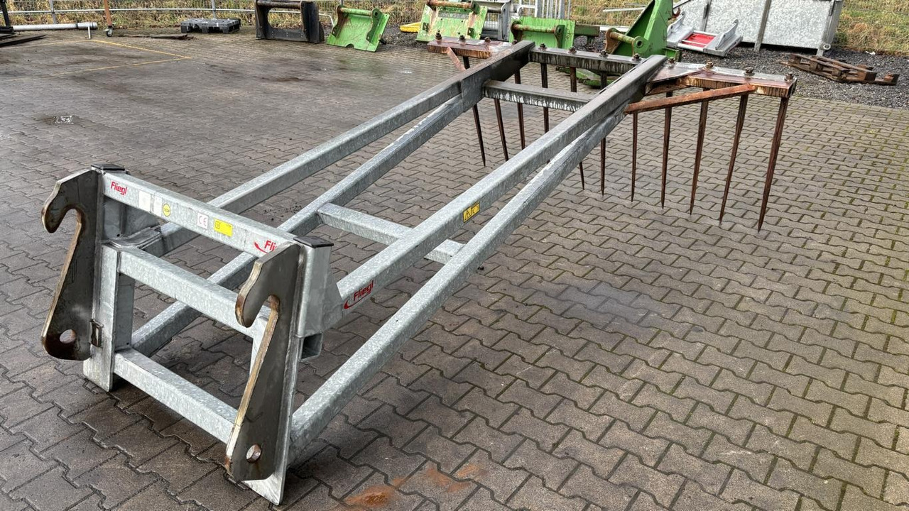 Fliegl SILOPRATZE 3000 MM - Oprema za silose: slika 5 Fliegl SILOPRATZE 3000 MM - Oprema za silose: slika 5