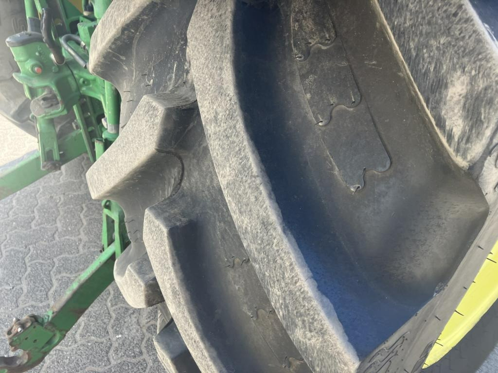 Traktor John Deere 6125R: slika 8