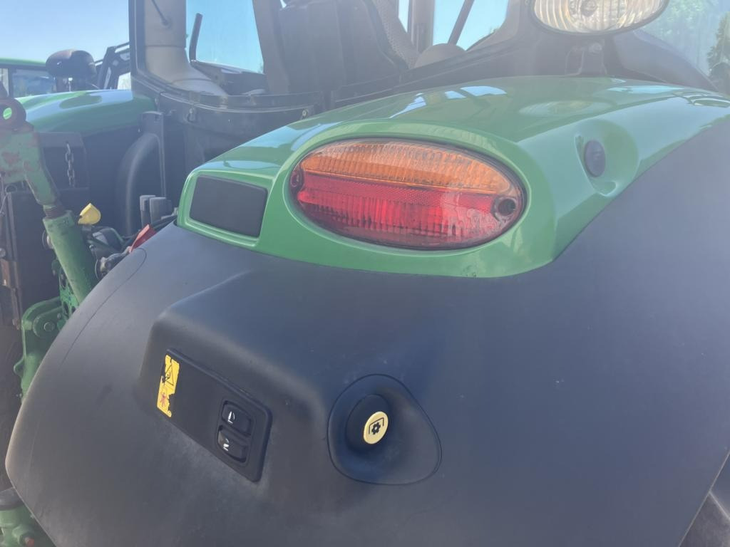 Traktor John Deere 6125R: slika 34