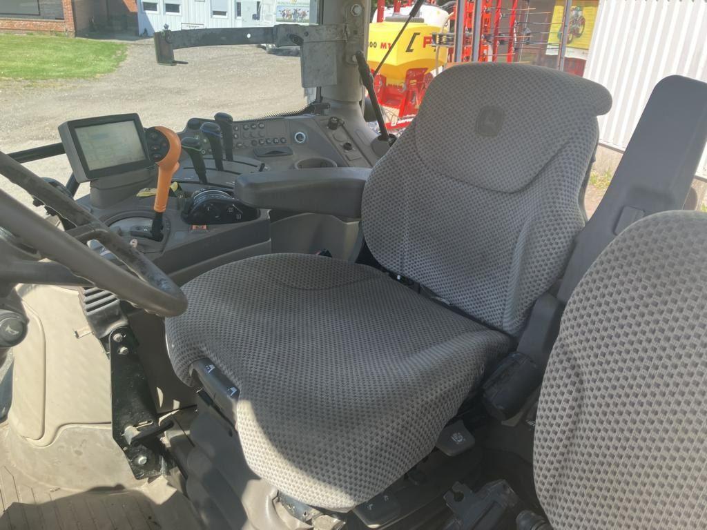 Traktor John Deere 6125R: slika 27