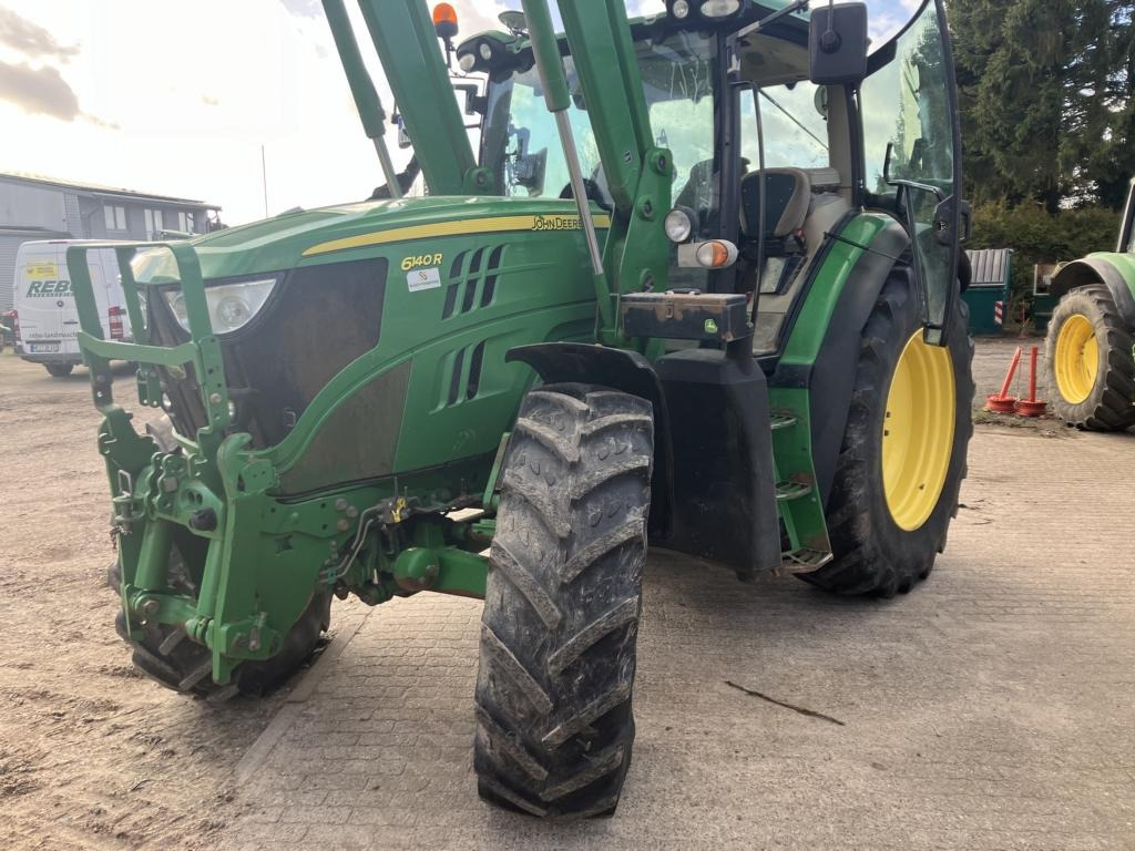 John Deere 6140R - Traktor: slika 2 John Deere 6140R - Traktor: slika 2
