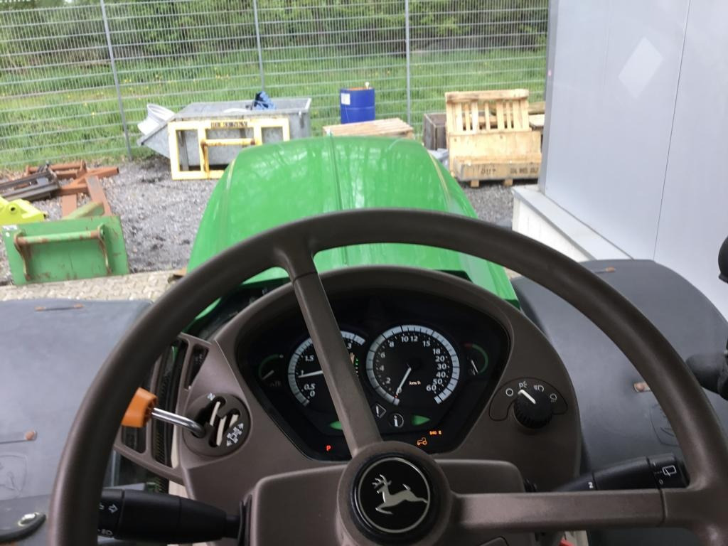 Lizing John Deere 6150R John Deere 6150R: slika 15