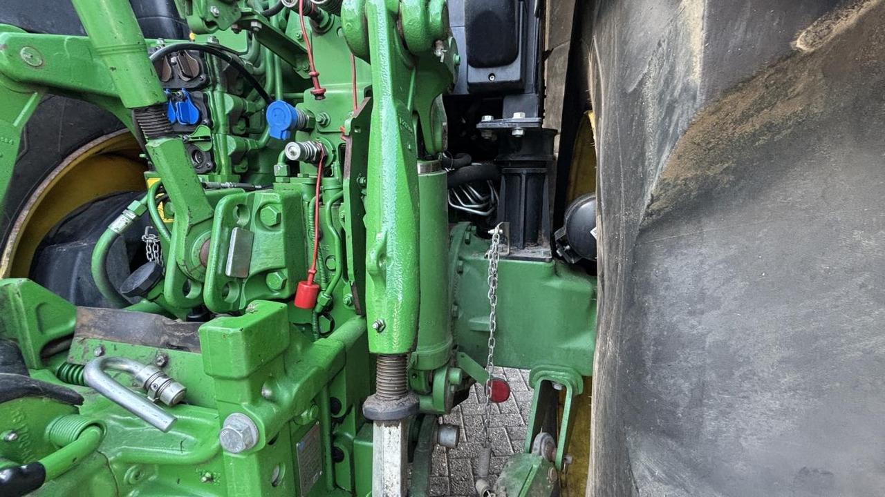 John Deere 6R195 TRAKTOR - Traktor: slika 2 John Deere 6R195 TRAKTOR - Traktor: slika 2