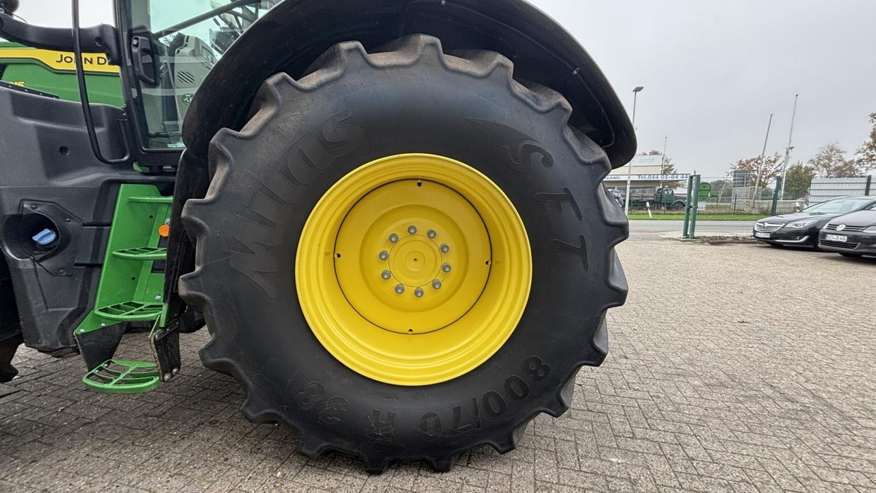 Novu Traktor John Deere 6R215: slika 17 Novu Traktor John Deere 6R215: slika 17