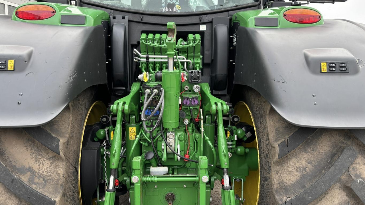 Novu Traktor John Deere 6R215: slika 11 Novu Traktor John Deere 6R215: slika 11