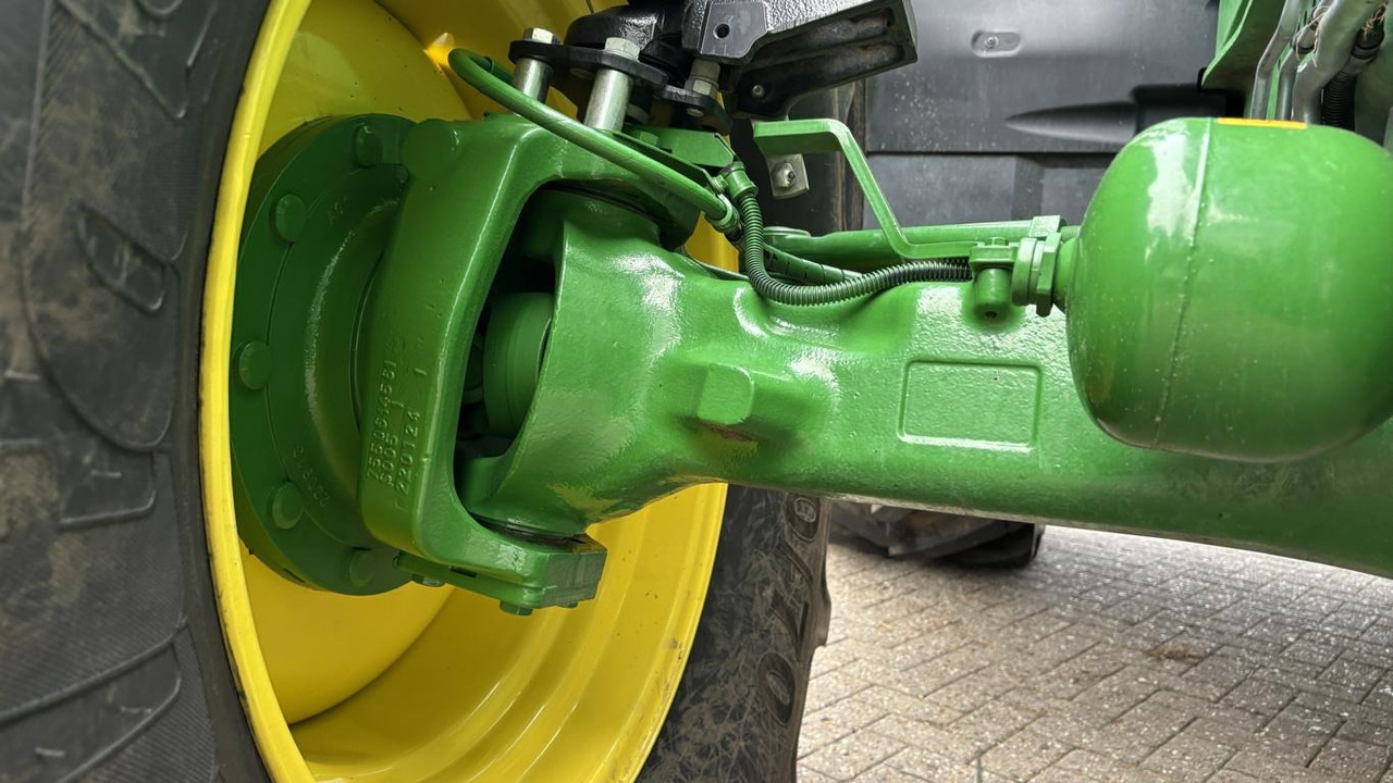 Novu Traktor John Deere 6R215: slika 22 Novu Traktor John Deere 6R215: slika 22