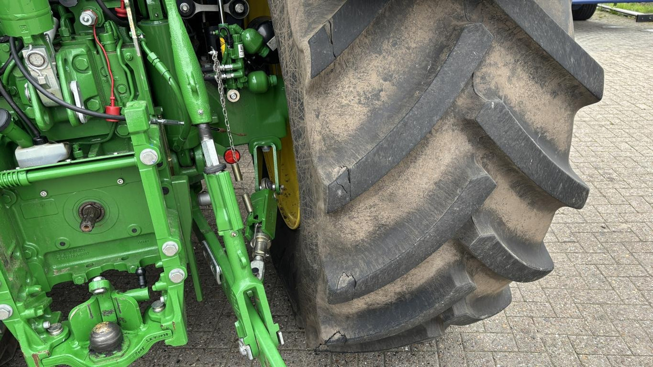 Novu Traktor John Deere 6R215: slika 13 Novu Traktor John Deere 6R215: slika 13