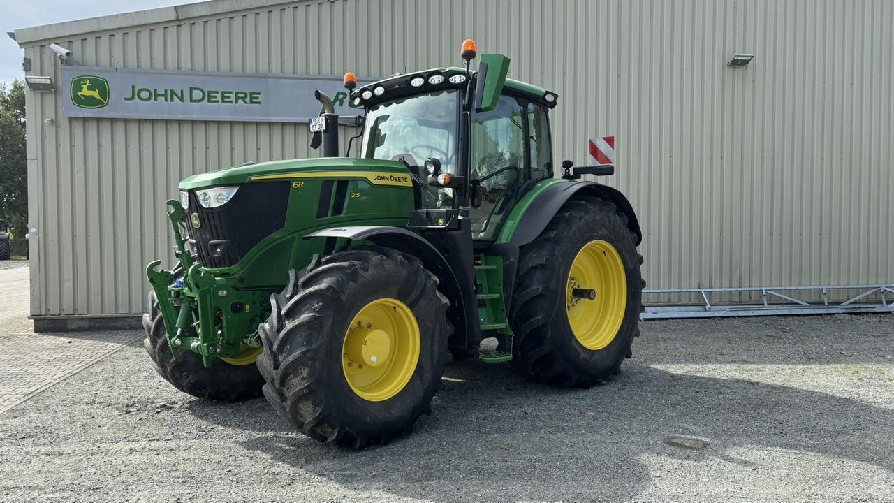 John Deere 6R215 - Traktor: slika 1 John Deere 6R215 - Traktor: slika 1